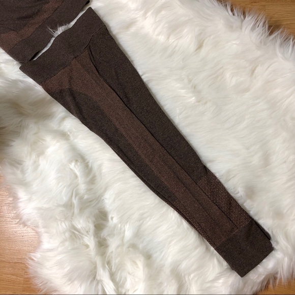 🦉Sammy workout pants and crop🦉 - Picture 6 of 6